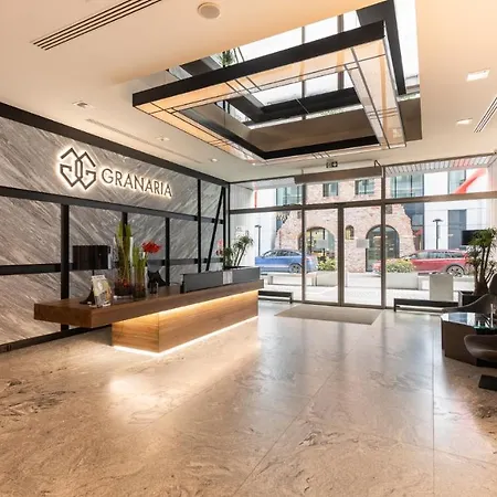 Flatbook - Center Granaria I