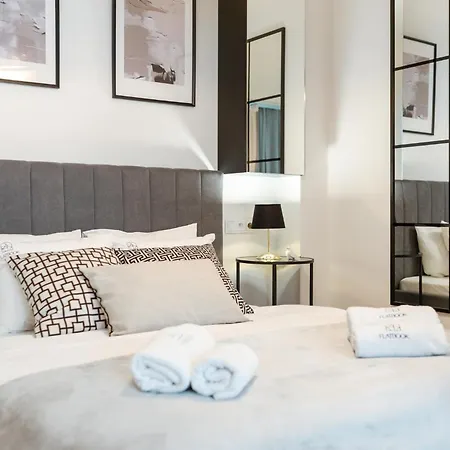 Flatbook - Center Granaria I *