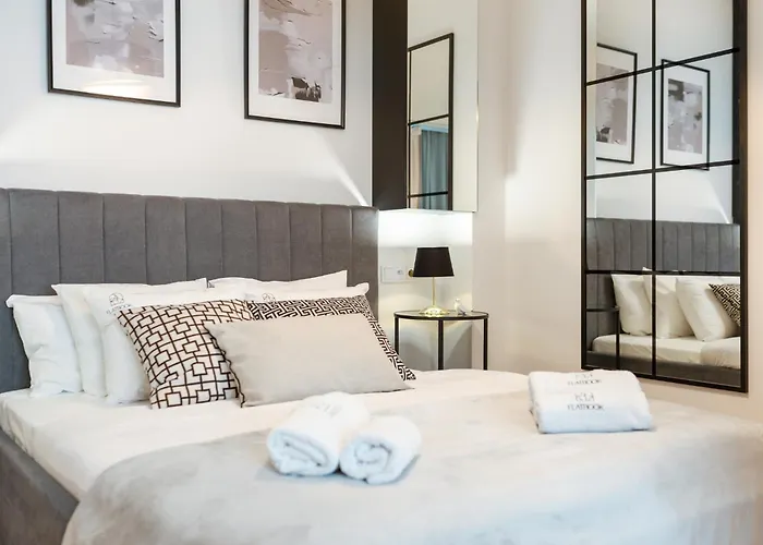 Flatbook - Center Granaria I *